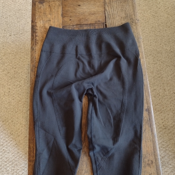 Lululemon leggings - Picture 6 of 6